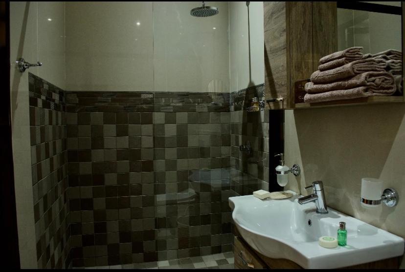 Hotel Masawara Urban Retreat Harare Esterno foto