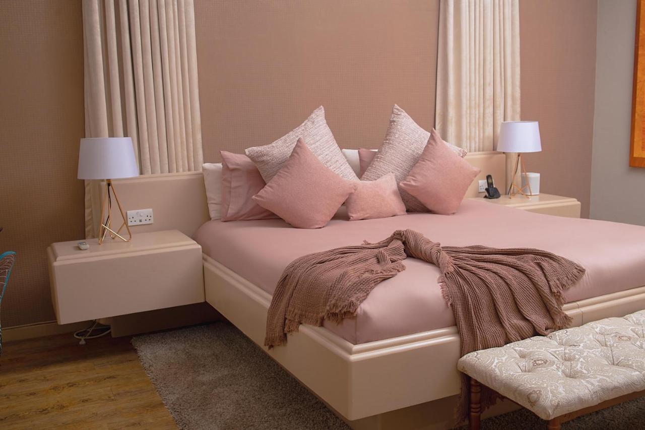 Hotel Masawara Urban Retreat Harare Esterno foto
